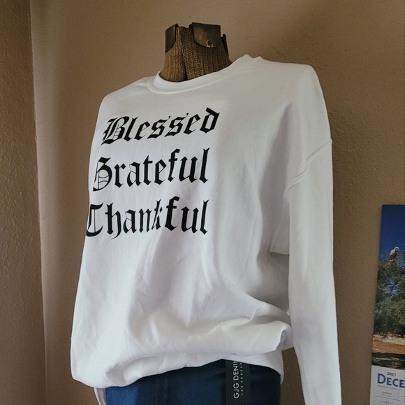 Blessed Grateful Thankful Cotton Sweatshirt Top Small or Medium White Bl… - Picture 7 of 9